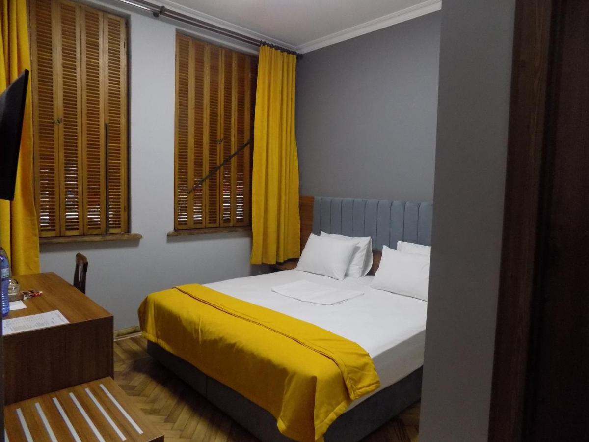 Palm Hotel 바투미 외부 사진
